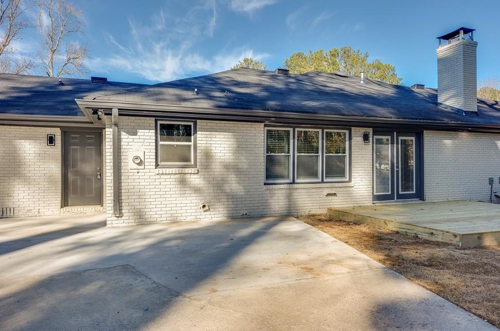 1368 Oakcrest Dr, Atlanta GA  30311-3055 exterior