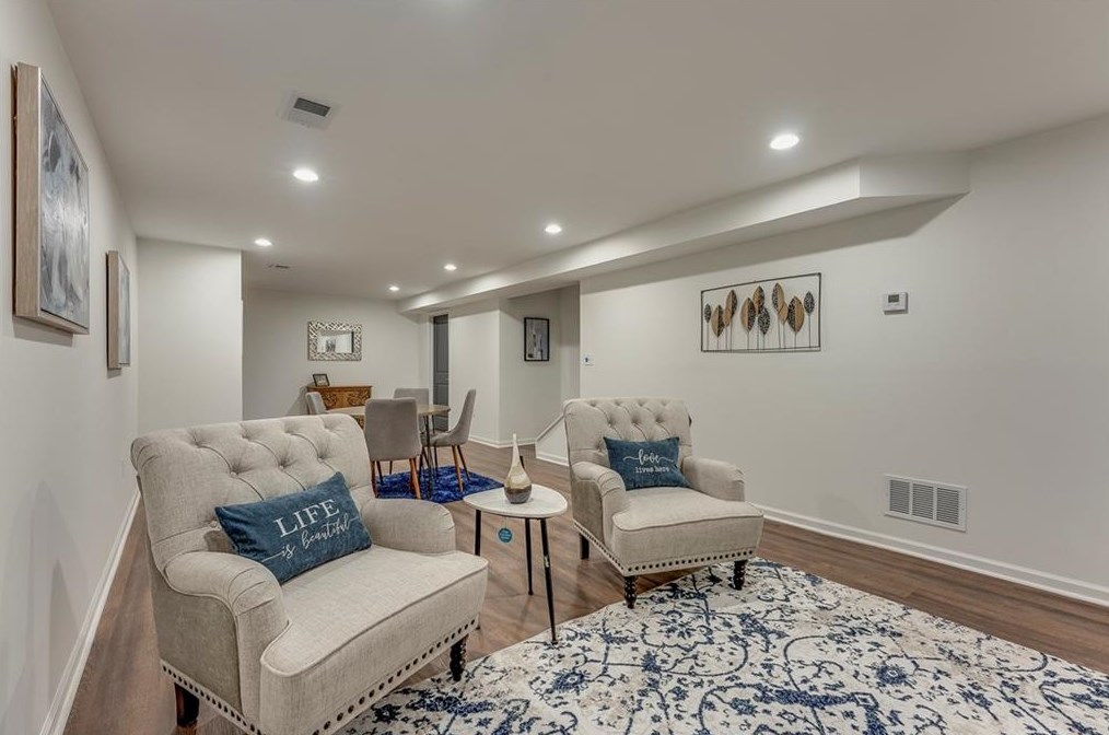1368 Oakcrest Dr, Atlanta GA  30311-3055 exterior