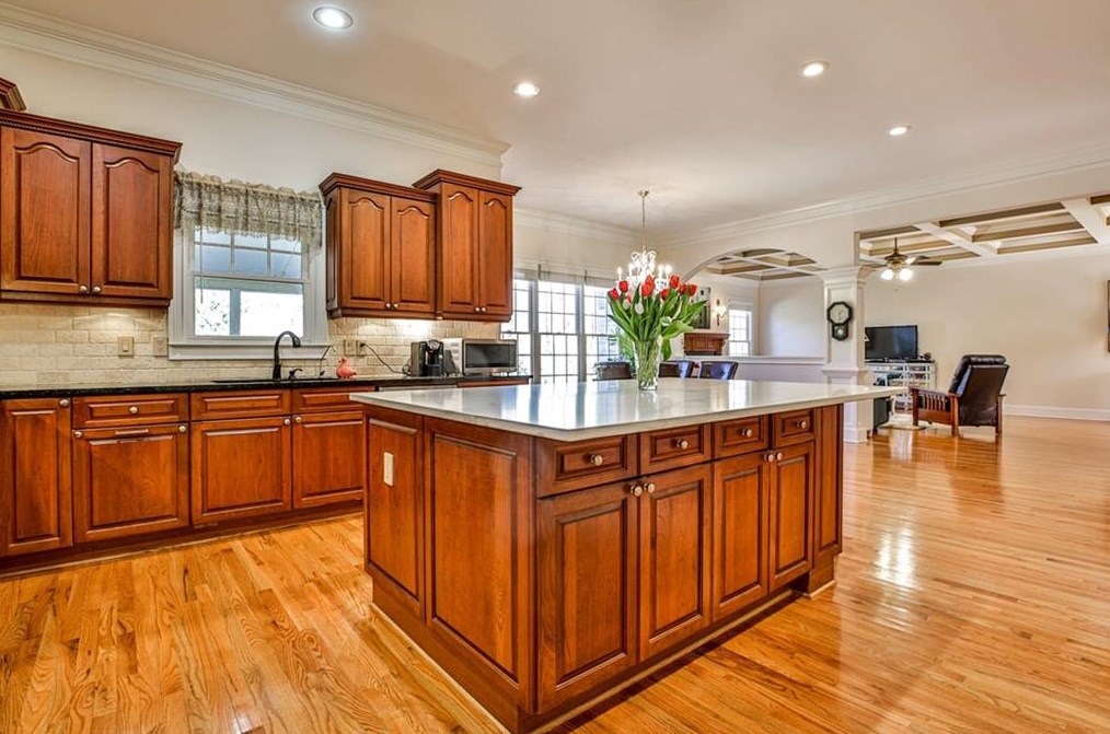 2554 Weigelia Rd, Atlanta GA  30345-3967 exterior