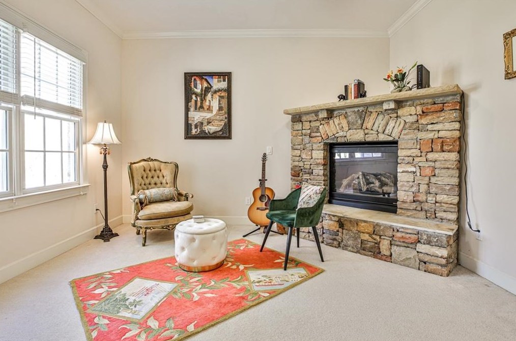 2554 Weigelia Rd, Atlanta GA  30345-3967 exterior