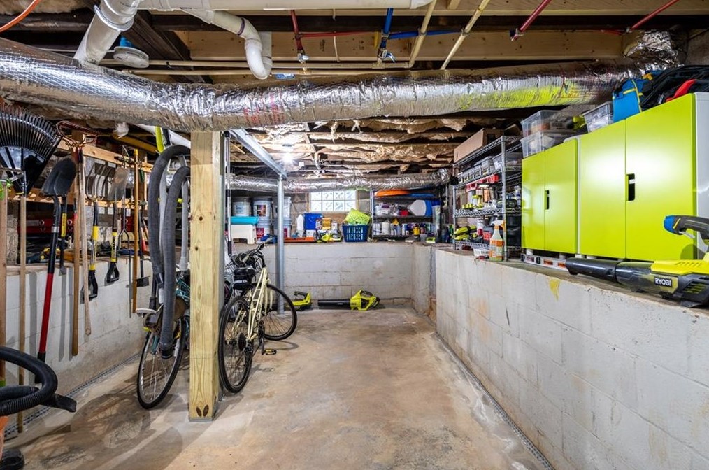 724 Sycamore Dr, Decatur GA 30030-2751 exterior