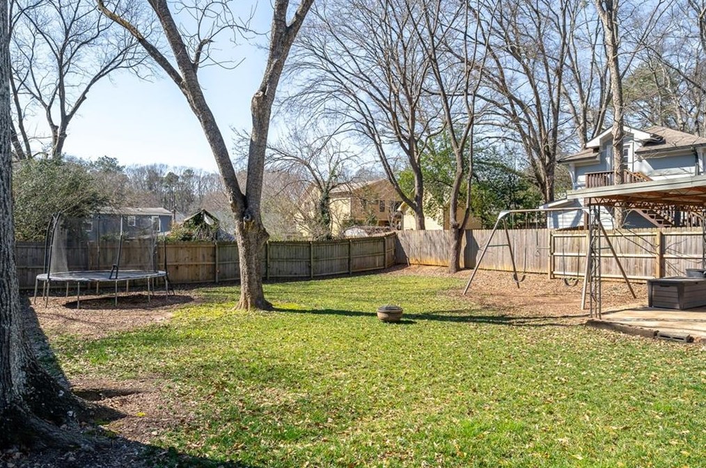 724 Sycamore Dr, Decatur GA 30030-2751 exterior