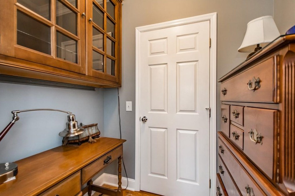 3235 Lavista Rd, Decatur GA  30033-1420 exterior