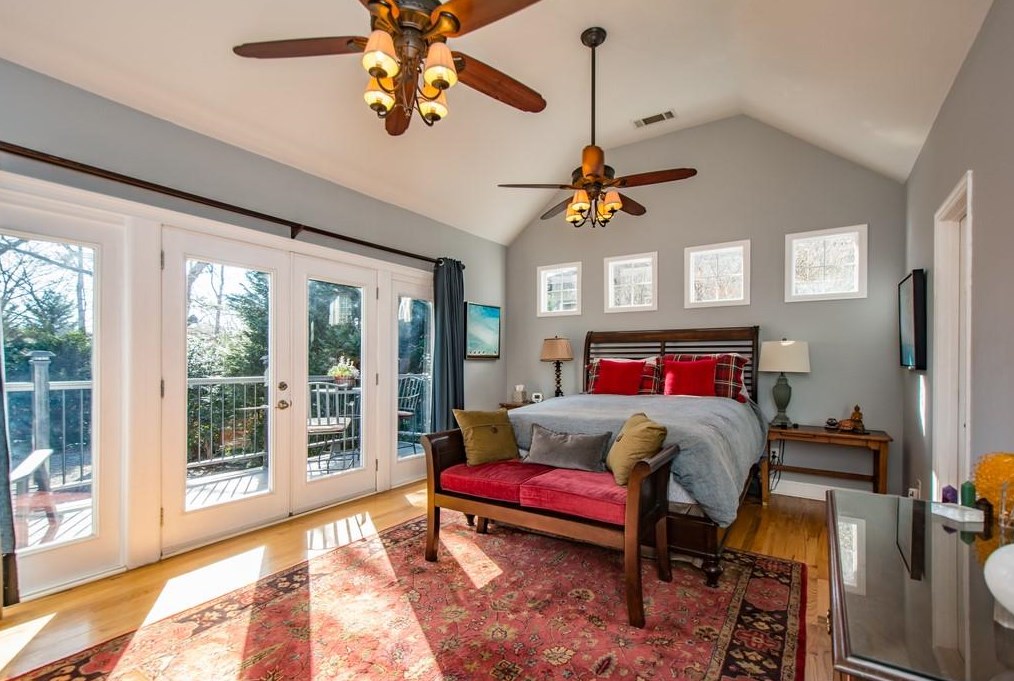 3235 Lavista Rd, Decatur GA  30033-1420 exterior