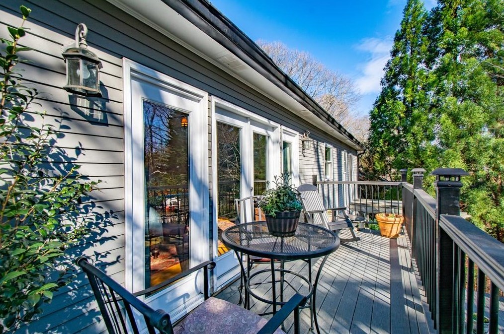 3235 Lavista Rd, Decatur GA  30033-1420 exterior