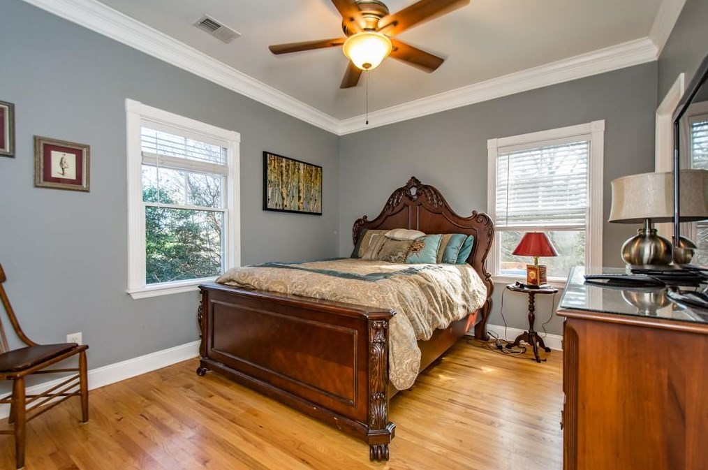 3235 Lavista Rd, Decatur GA  30033-1420 exterior