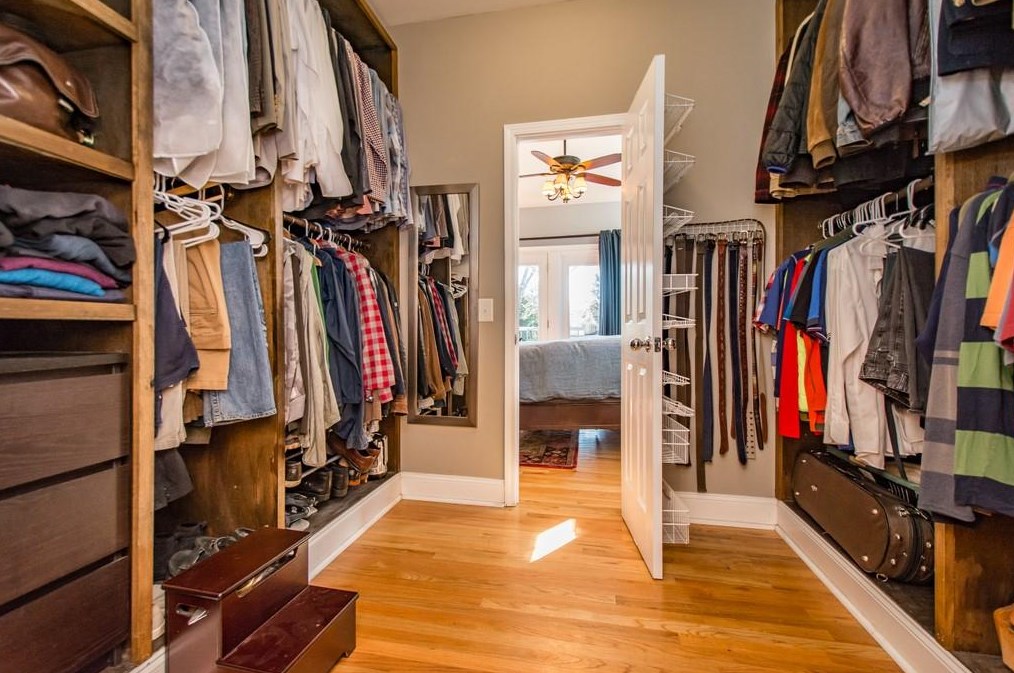 3235 Lavista Rd, Decatur GA  30033-1420 exterior