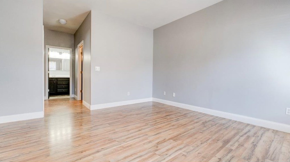 3131 Washington Rd, Atlanta GA  30344-5418 exterior