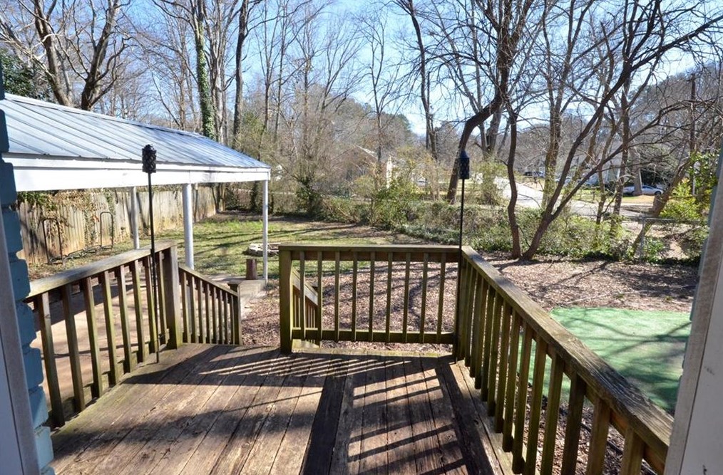 142 Woodbine Cir, Atlanta GA  30317-1930 exterior