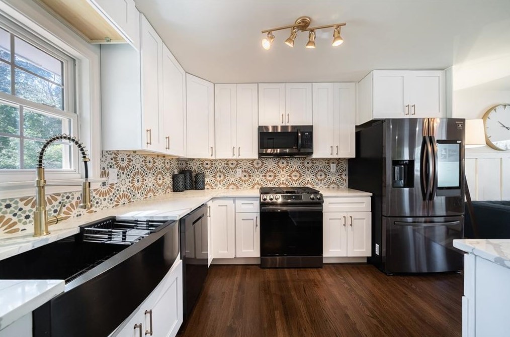 3261 Bobolink Dr, Decatur GA  30032-3708 exterior