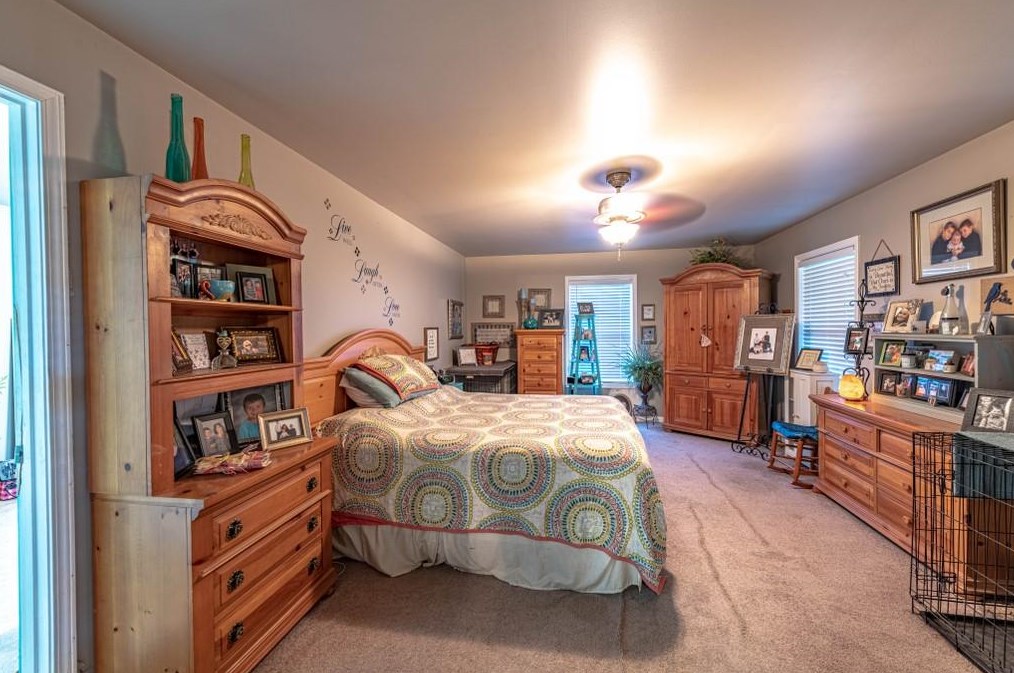 397 Erwin Hl Rd, Calhoun GA 30701-4061 exterior