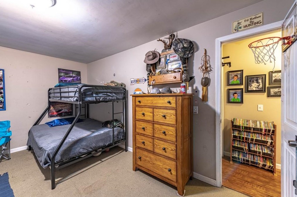 397 Erwin Hl Rd, Calhoun GA 30701-4061 exterior