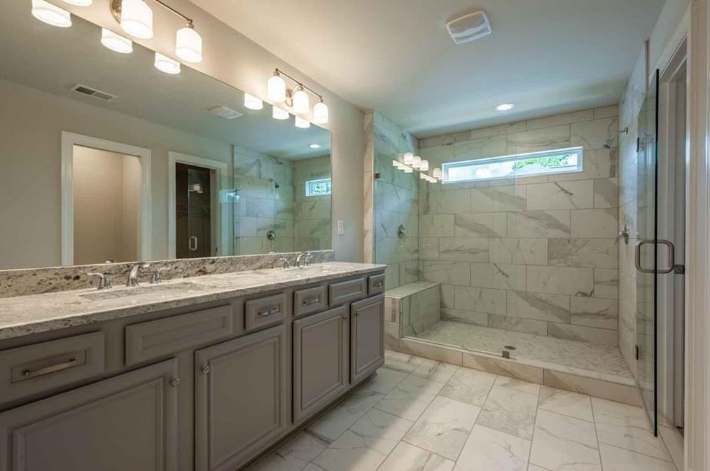 2486 Eastwood Dr, Decatur GA exterior