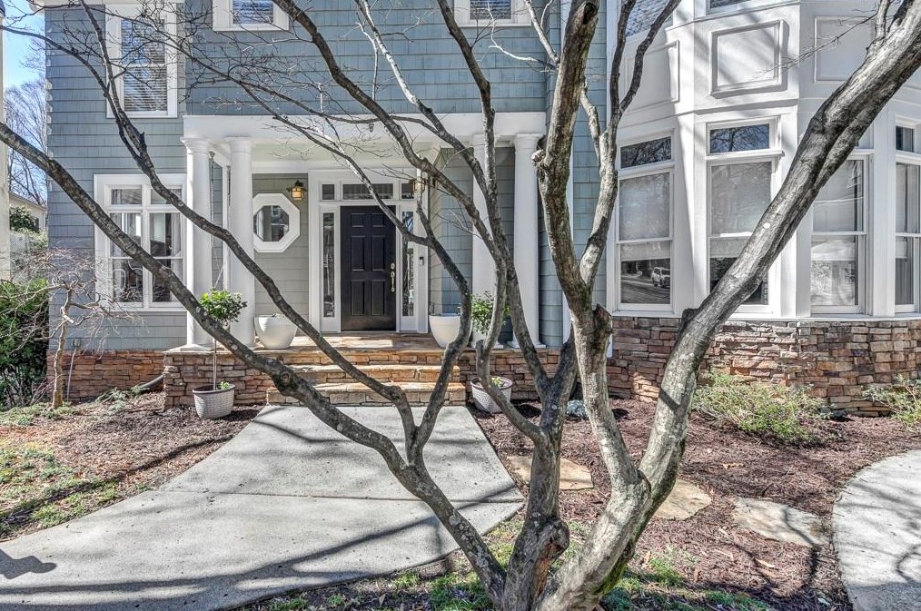 3225 Weston Pl, Atlanta GA  30327-1650 exterior