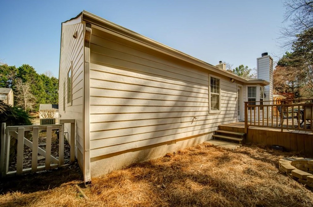 235 Preston Oaks Dr, Alpharetta GA 30022-7660 exterior