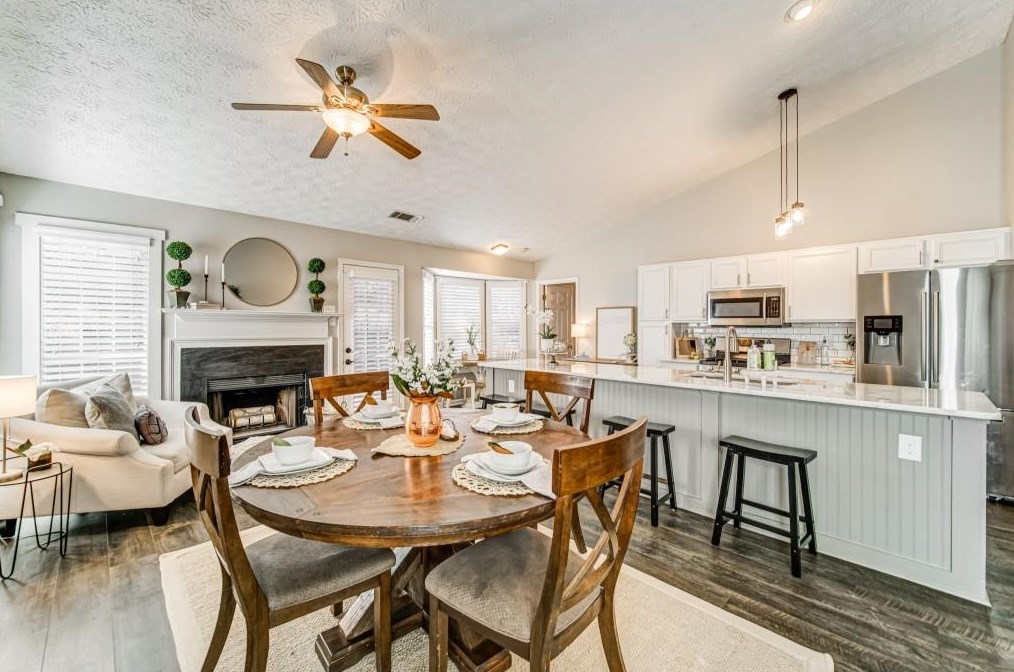 235 Preston Oaks Dr, Alpharetta GA 30022-7660 exterior