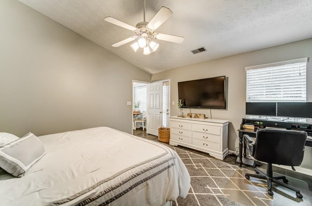 235 Preston Oaks Dr, Alpharetta GA 30022-7660 exterior