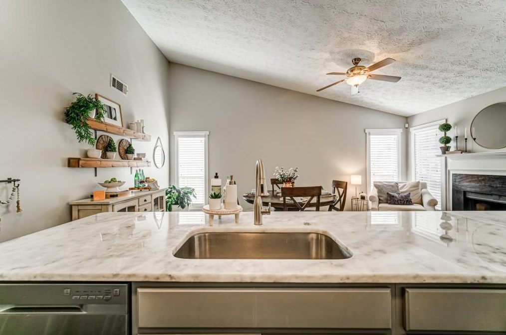 235 Preston Oaks Dr, Alpharetta GA 30022-7660 exterior