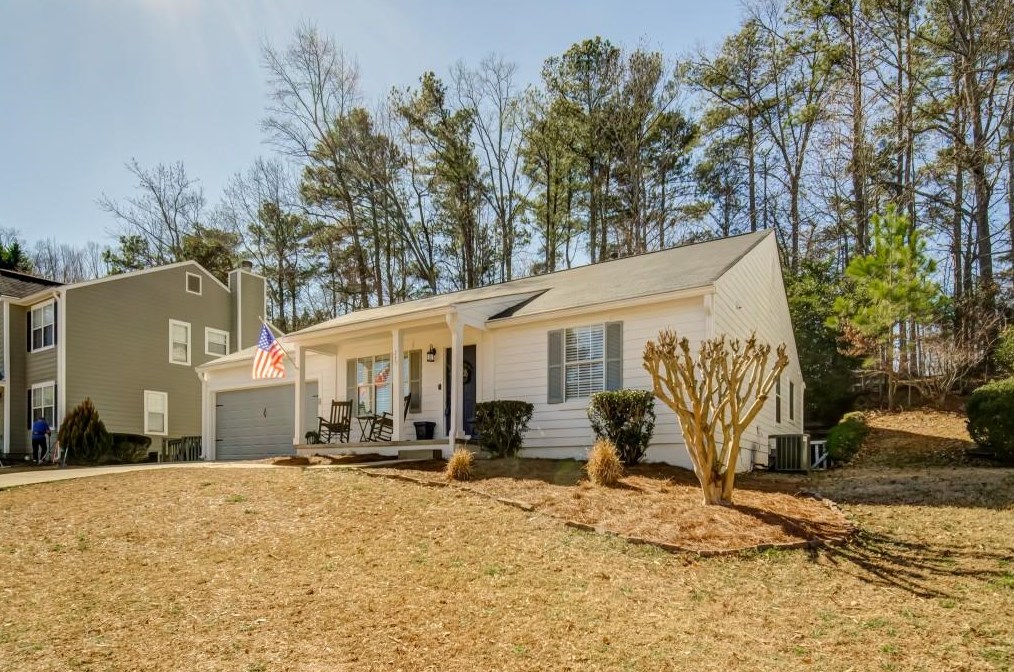 235 Preston Oaks Dr, Alpharetta GA 30022-7660 exterior