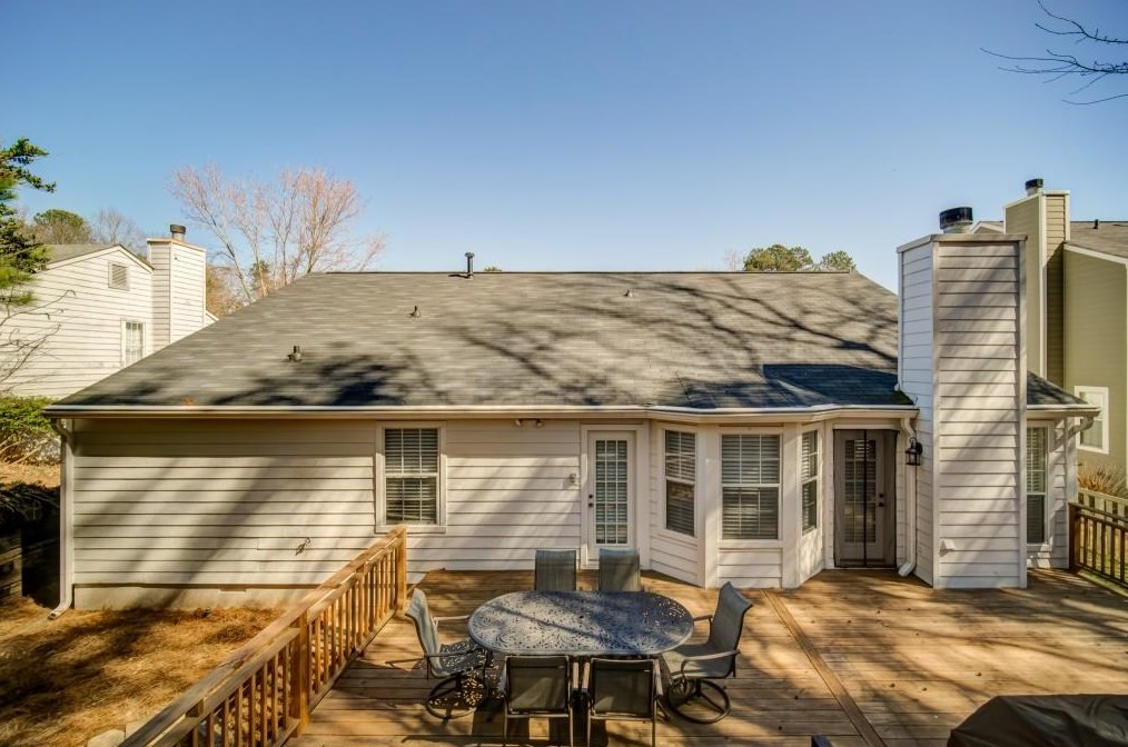 235 Preston Oaks Dr, Alpharetta GA 30022-7660 exterior