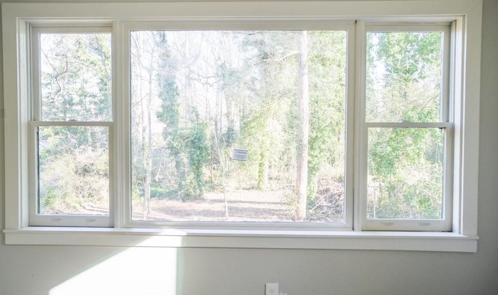 2027 Neely Ave, Atlanta GA 30344-3149 exterior