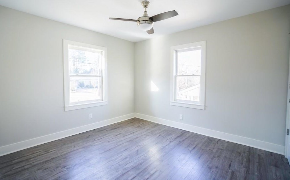 2027 Neely Ave, Atlanta GA 30344-3149 exterior