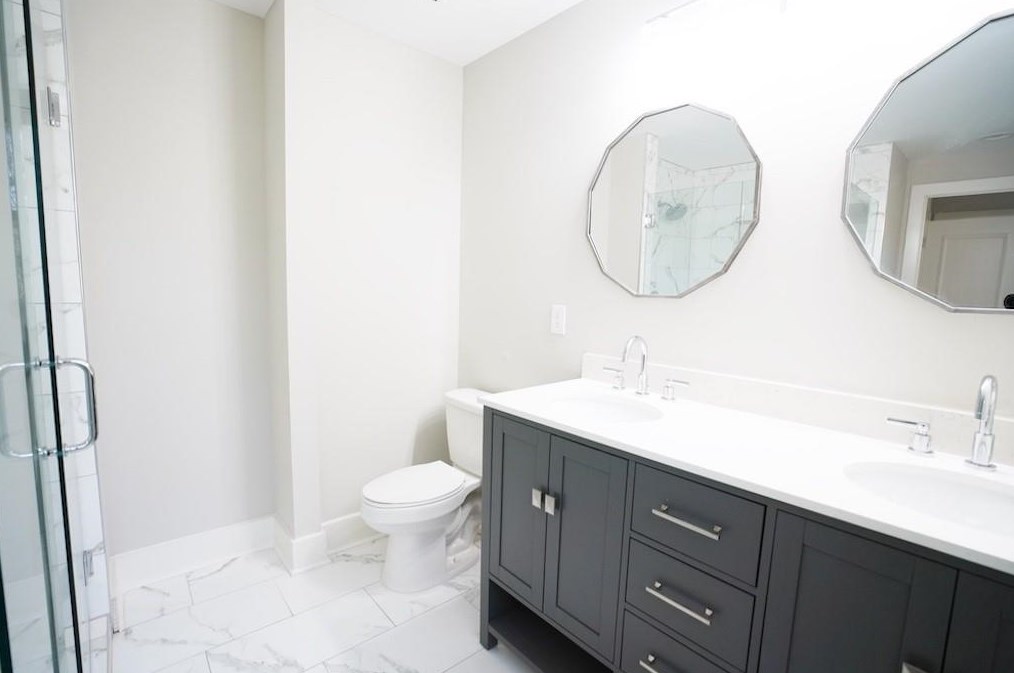 2027 Neely Ave, Atlanta GA 30344-3149 exterior