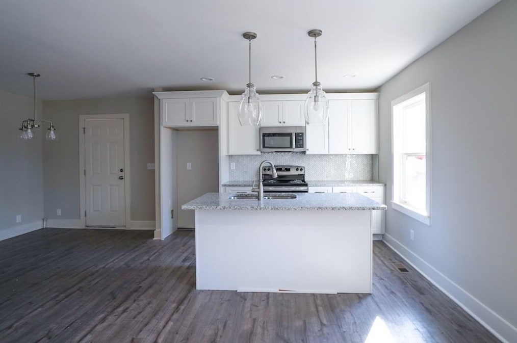 2027 Neely Ave, Atlanta GA 30344-3149 exterior