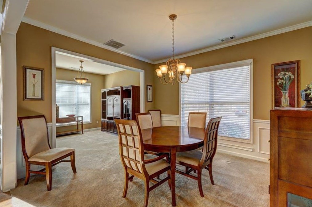 3770 Up Park Dr, Atlanta GA  30349-8747 exterior