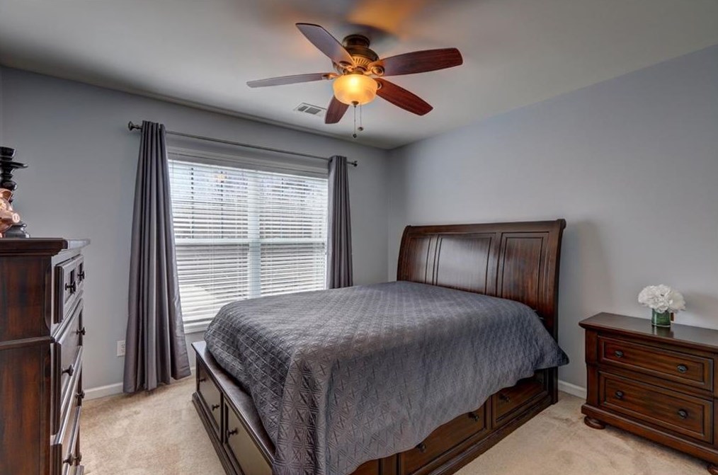 3770 Up Park Dr, Atlanta GA  30349-8747 exterior