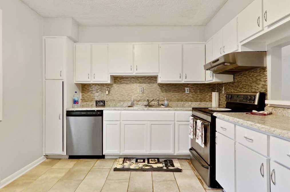 20 Quail Run, Decatur GA  30035-4104 exterior