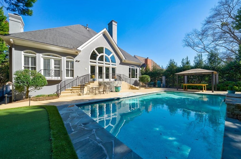215 Windsor Gate Cv, Atlanta GA  30342-2864 exterior