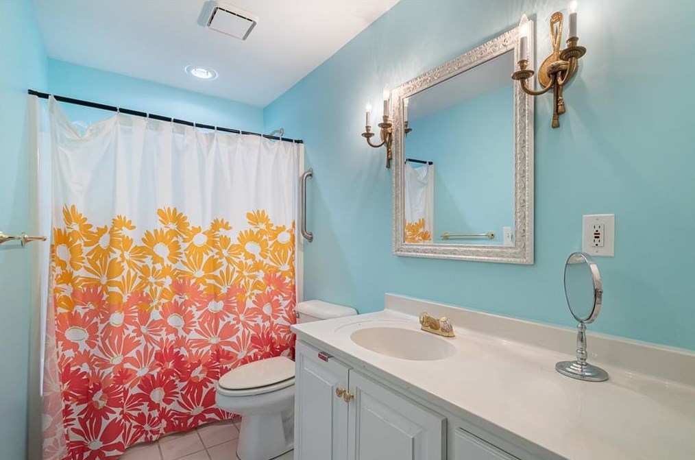 215 Windsor Gate Cv, Atlanta GA  30342-2864 exterior