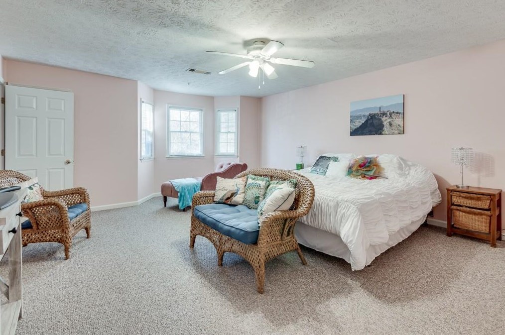 1413 Oakridge, Decatur GA 30033-2131 exterior