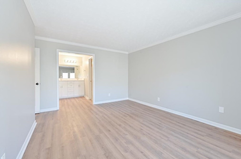 30 Normandy Ct, Atlanta GA  30324-2934 exterior