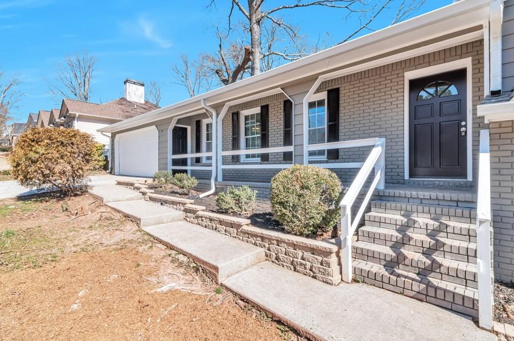 3986 Flakes Mill Rd, Decatur GA  30034-5829 exterior