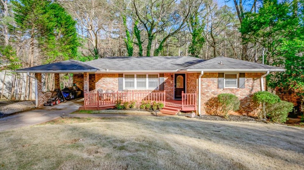 2393 Woodacres Rd, Atlanta GA  30345-1641 exterior