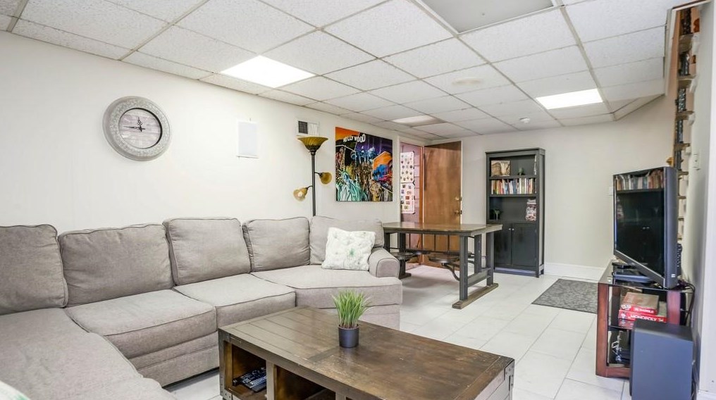 2393 Woodacres Rd, Atlanta GA  30345-1641 exterior