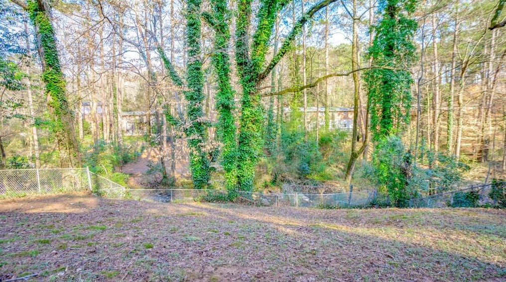 2393 Woodacres Rd, Atlanta GA  30345-1641 exterior