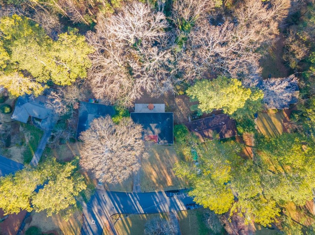 2393 Woodacres Rd, Atlanta GA  30345-1641 exterior