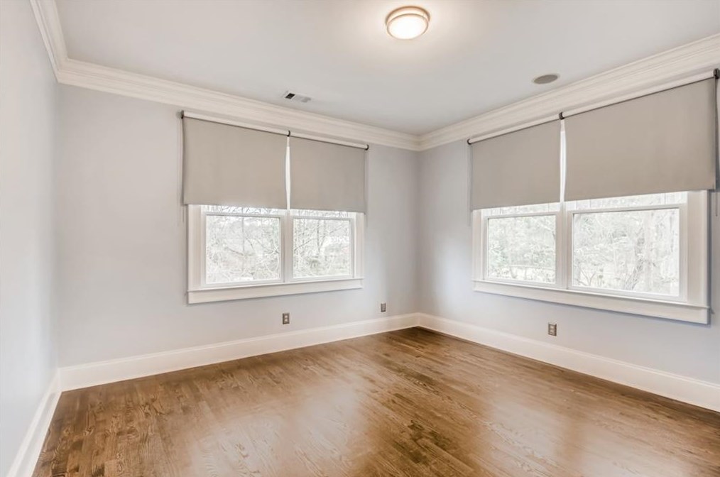 46 Oakridge Ave, Atlanta GA  30317-3319 exterior