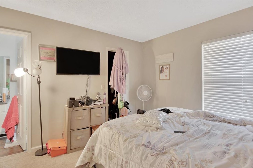 1902 Shenandoah Vly Ln, Smyrna GA  30080-8108 exterior