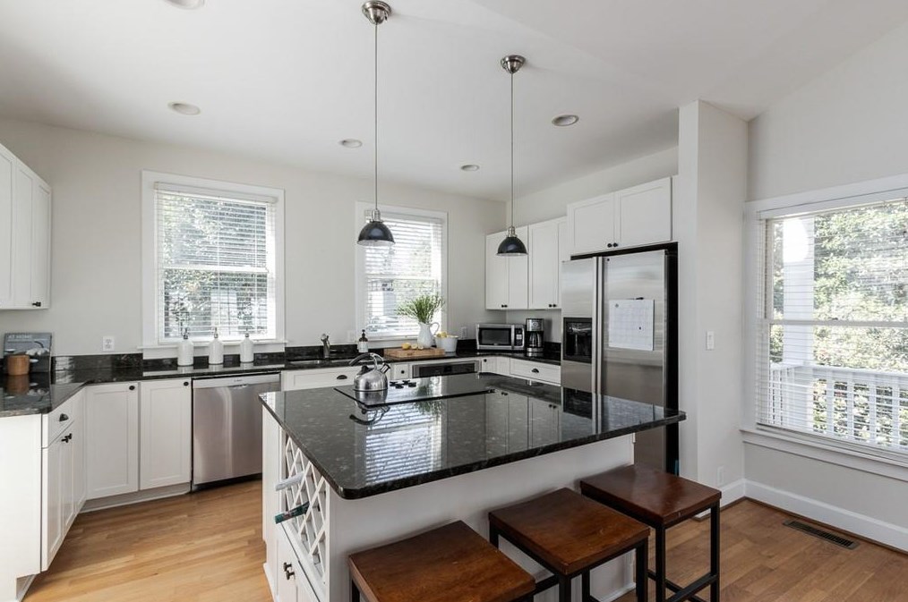 227 Woodlawn Ave, Decatur GA 30030-2312 exterior