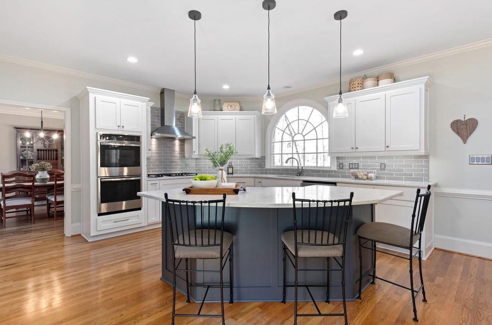 885 Highland Bnd Cv, Alpharetta GA 30022-4794 exterior