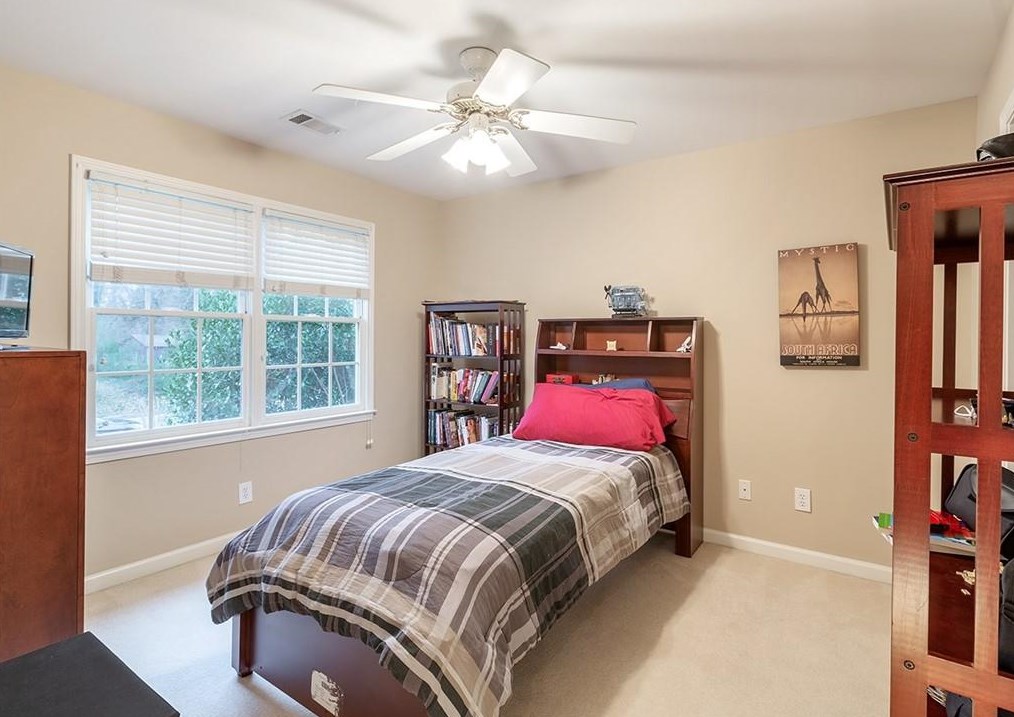1311 Oaklawn Ave, Atlanta GA  30319-3154 exterior