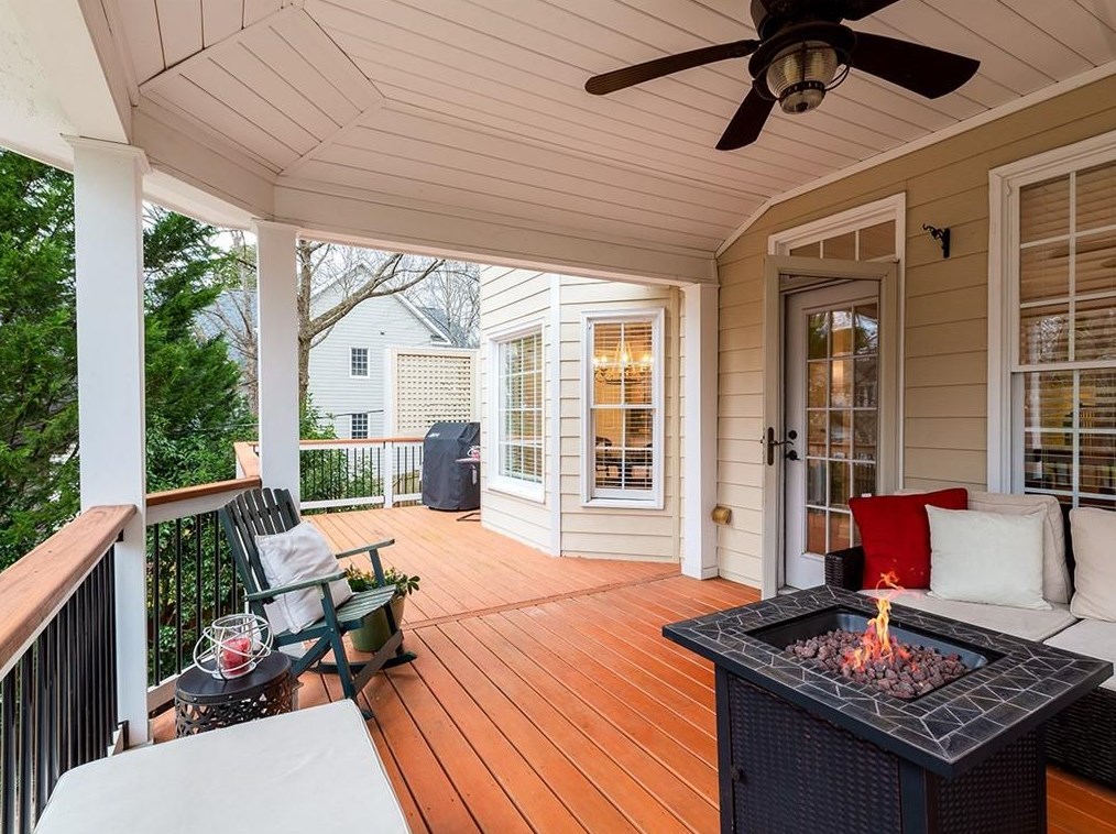 1311 Oaklawn Ave, Atlanta GA  30319-3154 exterior