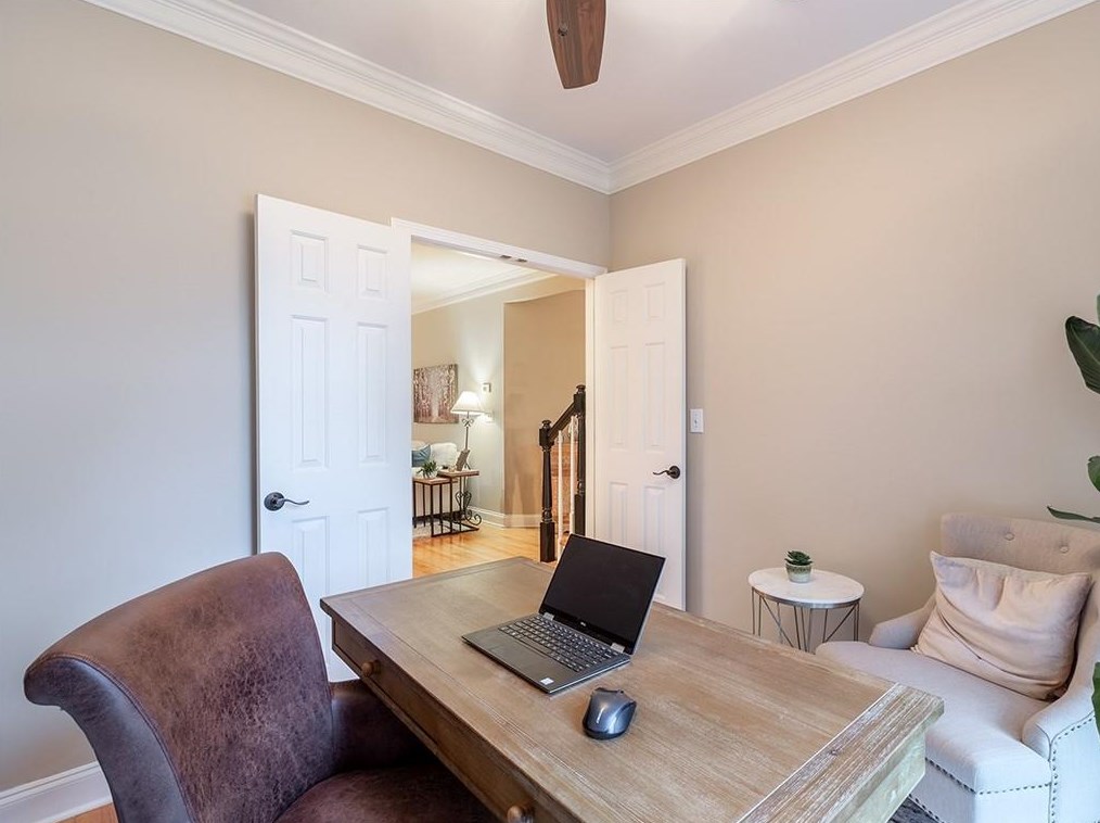 1311 Oaklawn Ave, Atlanta GA  30319-3154 exterior