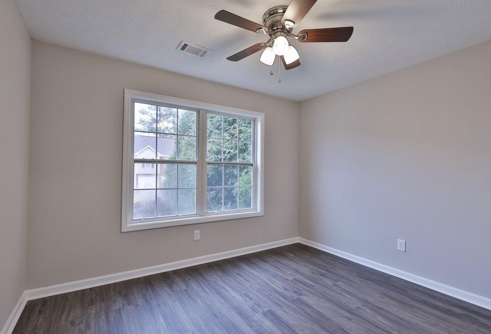 221 Oak Vista Ct, Lawrenceville GA  30044-6721 exterior