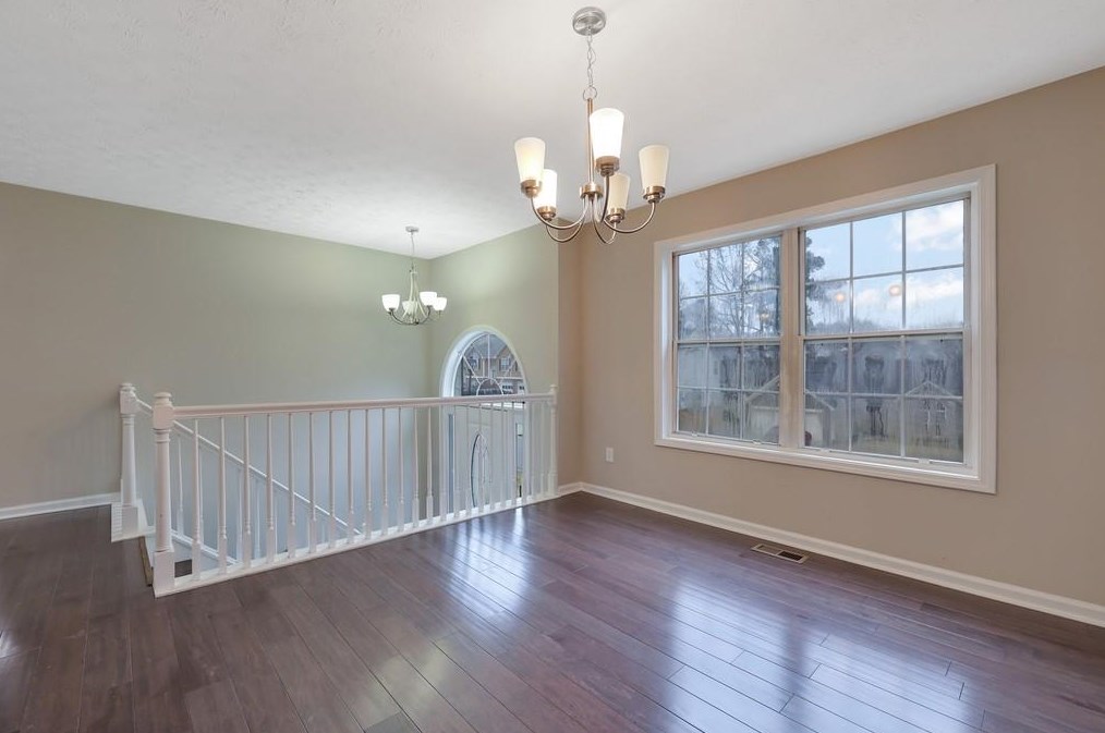 221 Oak Vista Ct, Lawrenceville GA  30044-6721 exterior