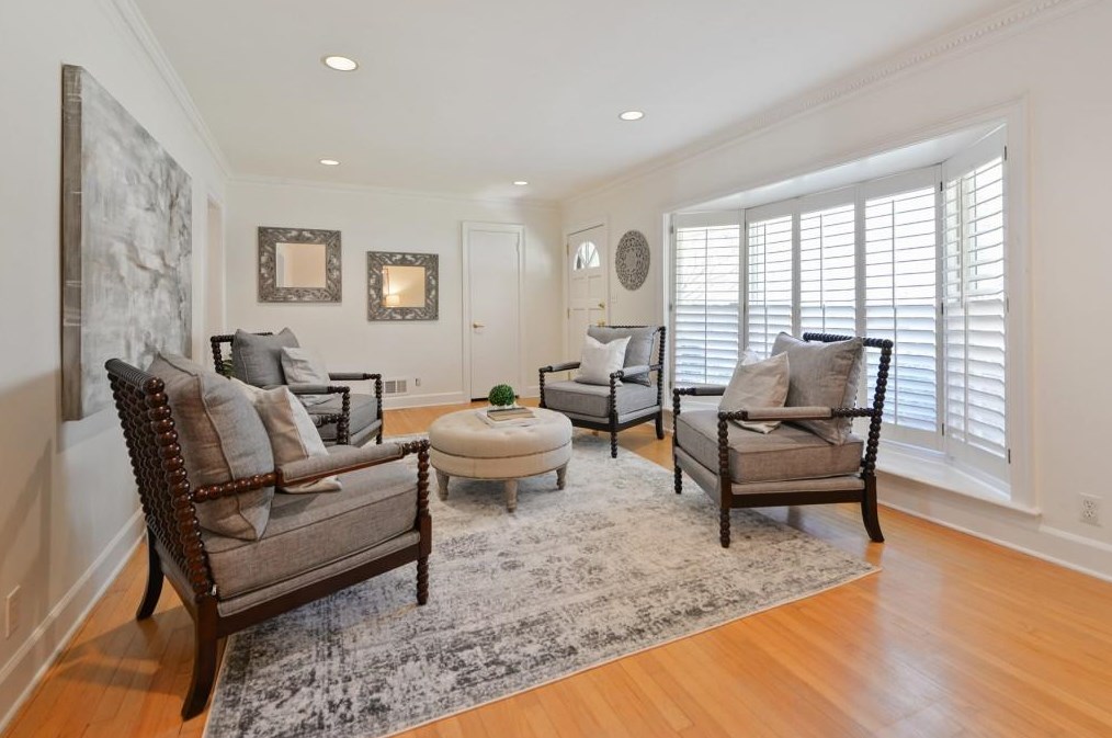 1897 Wildwood Pl, Atlanta GA  30324-4958 exterior